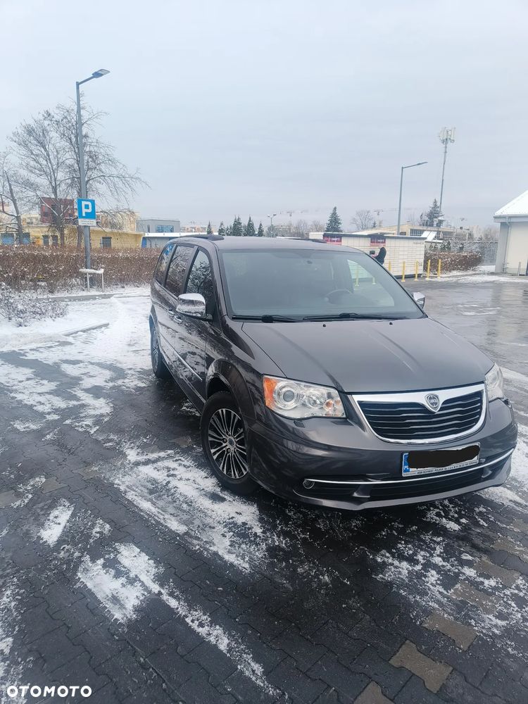 Lancia Voyager 2.8 Multijet 16v S - 8