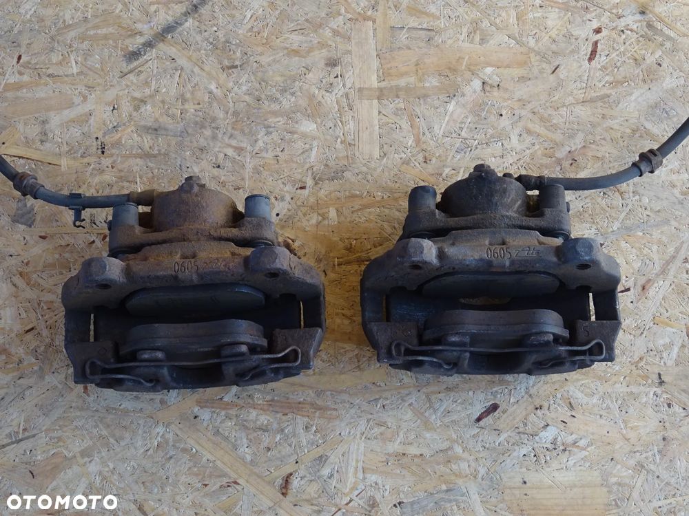 ZACISKI PRZEDNIE ZACISK HAMULCOWY PRZEDNI PRAWY LEWY OPEL VECTRA C SIGNUM 285mm 57/25 - 18