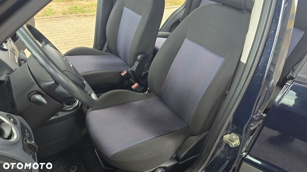 Ford Fusion 1.25 Black Magic - 34