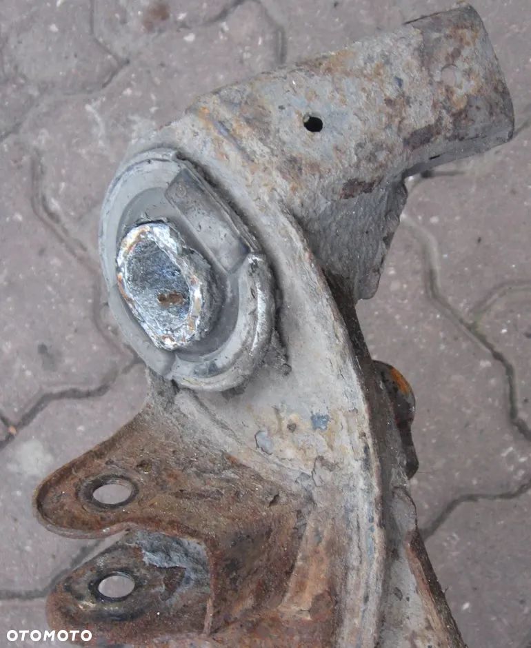 sanki belka tył tylna zawieszenie MERCEDES 124 - 2