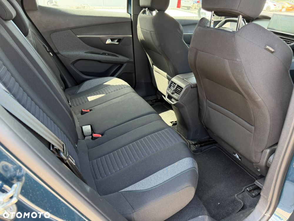 Peugeot 3008 1.2 PureTech Active Pack S&S EAT8 - 10