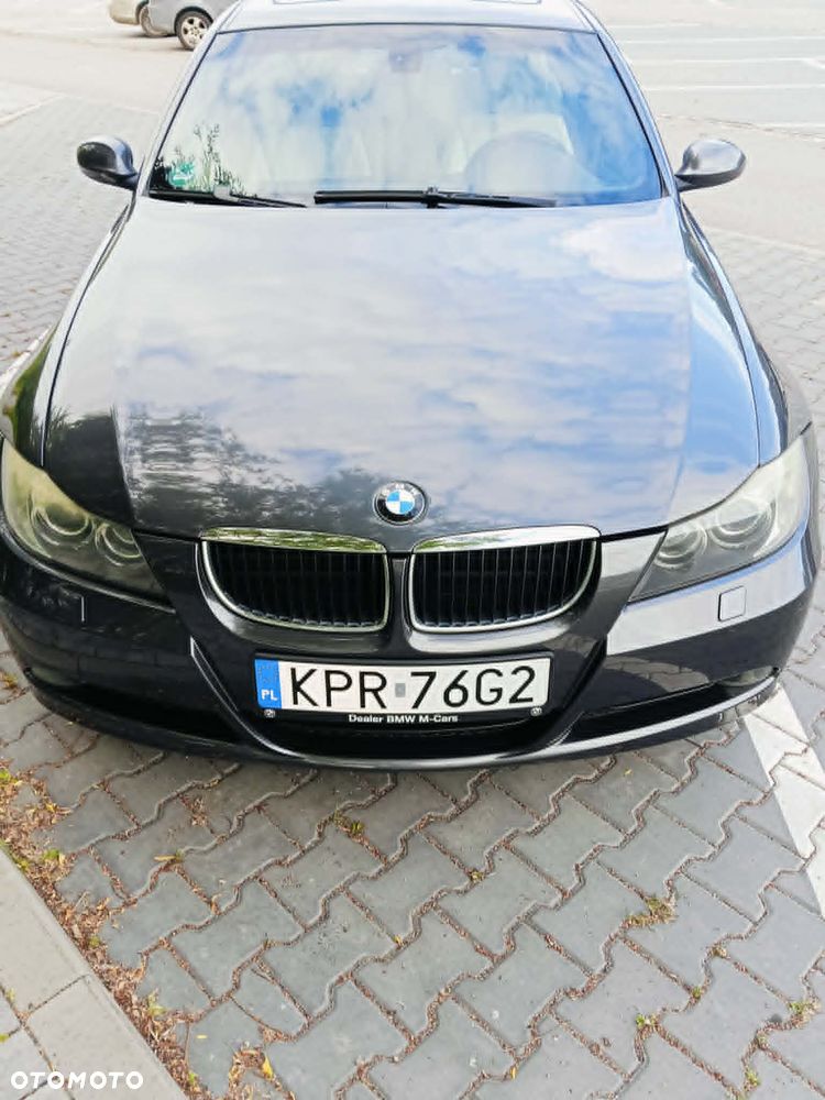 BMW Seria 3 320i - 3