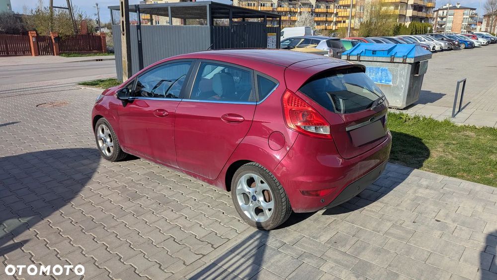 Ford Fiesta 1.4 Champions Edition - 2