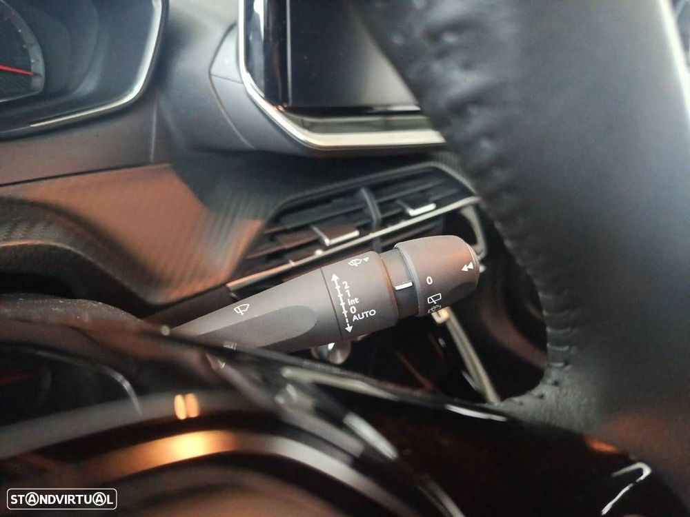 Peugeot 2008 1.2 PureTech Style - 15