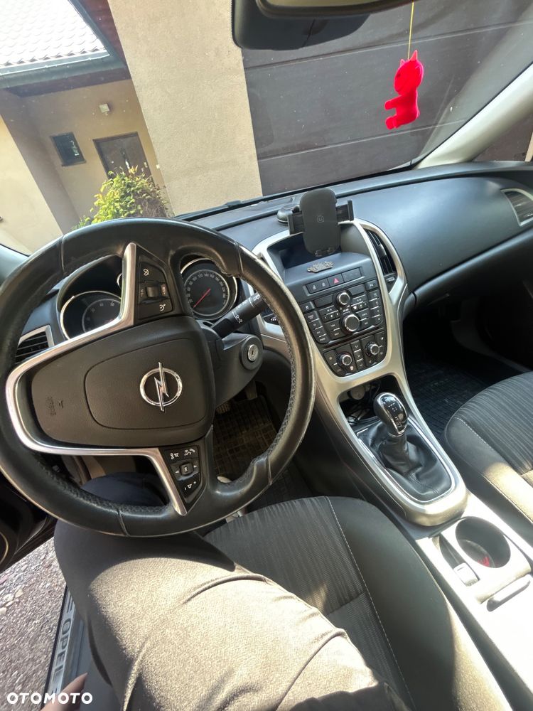 Opel Astra 1.6 - 9