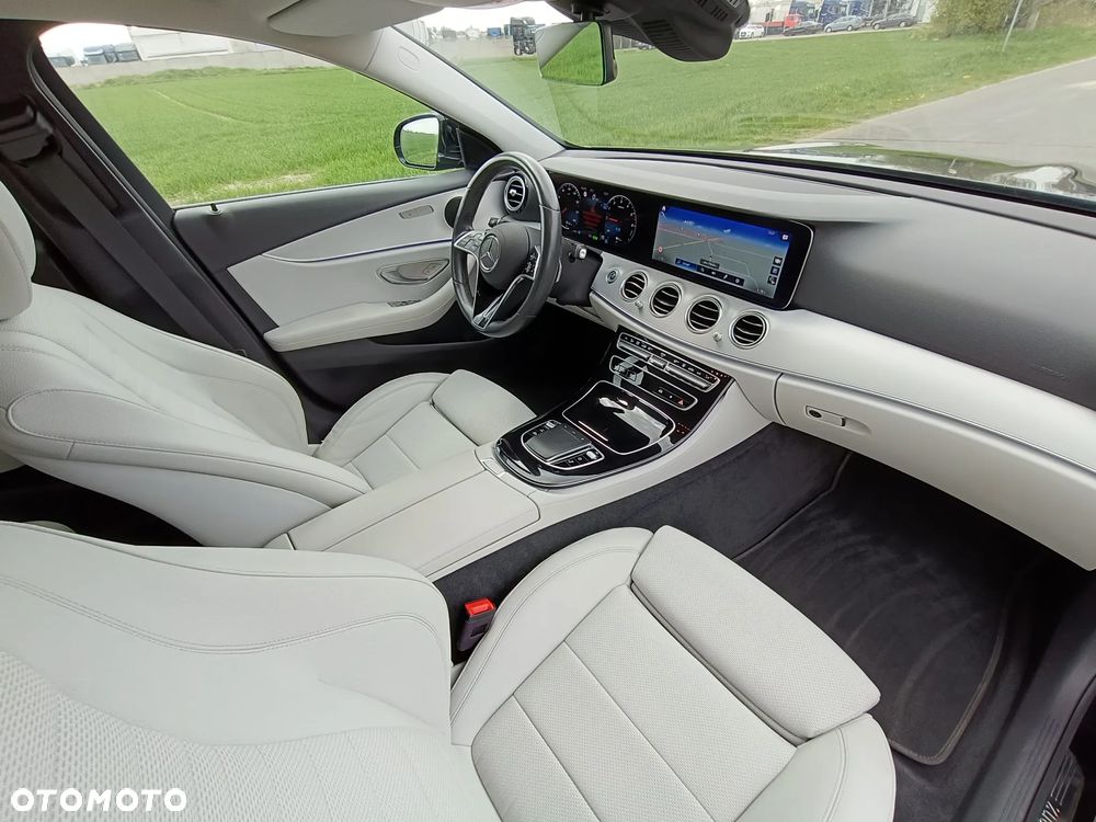 Mercedes-Benz Klasa E - 6