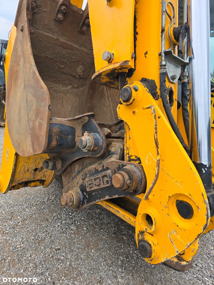 JCB - 6