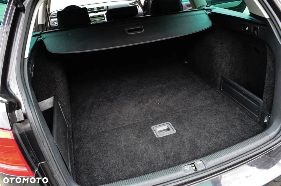 Volkswagen Passat 2.0 TDI Comfortline - 33