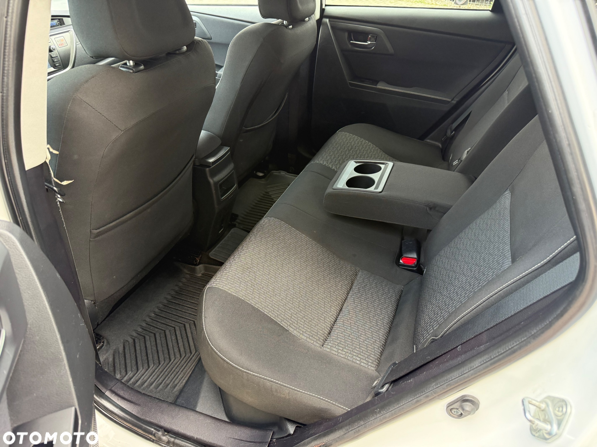 Toyota Auris - 32