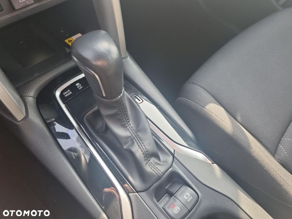 Toyota Corolla Cross - 25