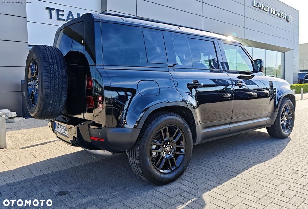 Land Rover Defender - 8