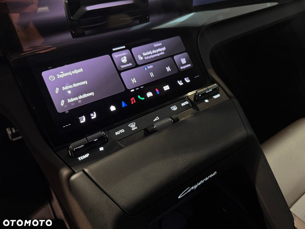 Porsche Cayenne - 24