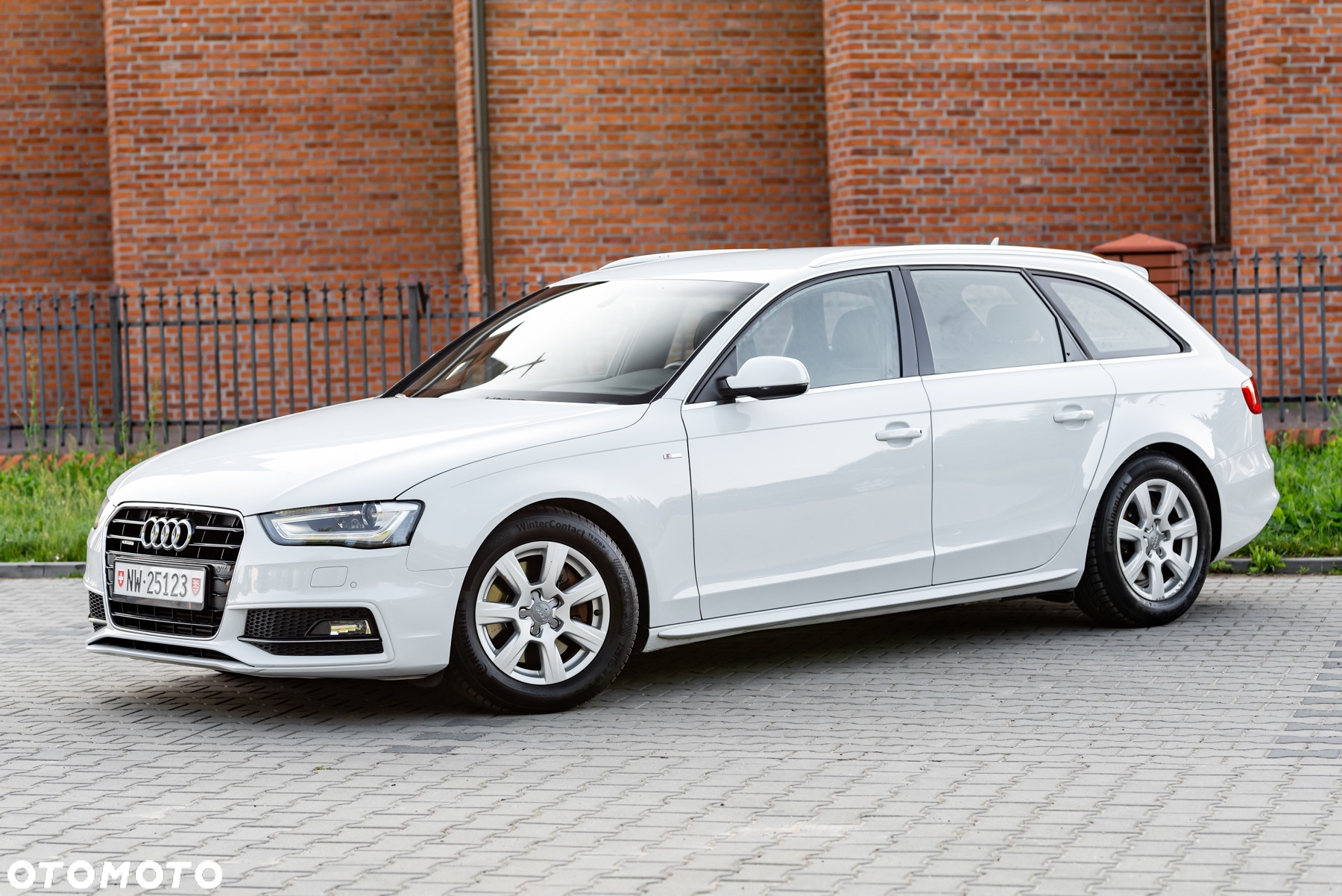 Audi A4 Avant 2.0 TFSI quattro S tronic S line Sportpaket - 12