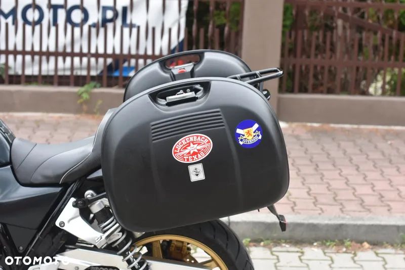Honda CB - 23