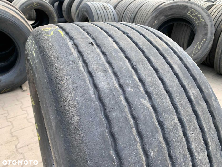 445/45R19.5 Opona KUMHO KLT01+ 8-9mm Naczepa Mega KLT 01 - 2