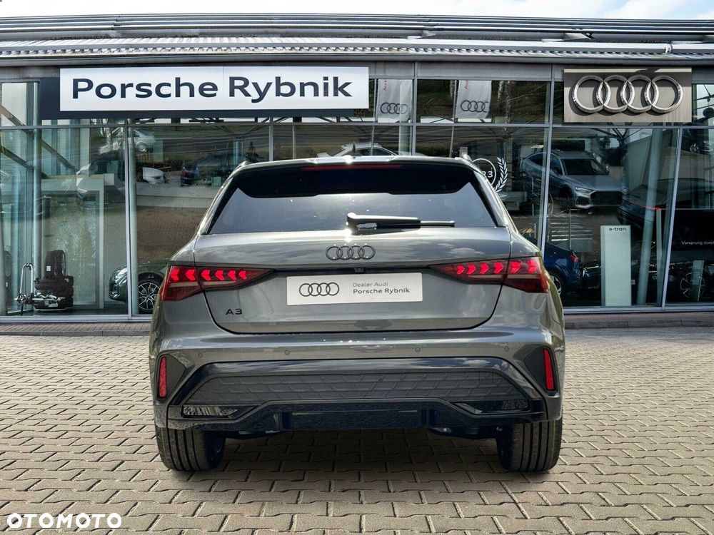 Audi A3 Sportback - 4