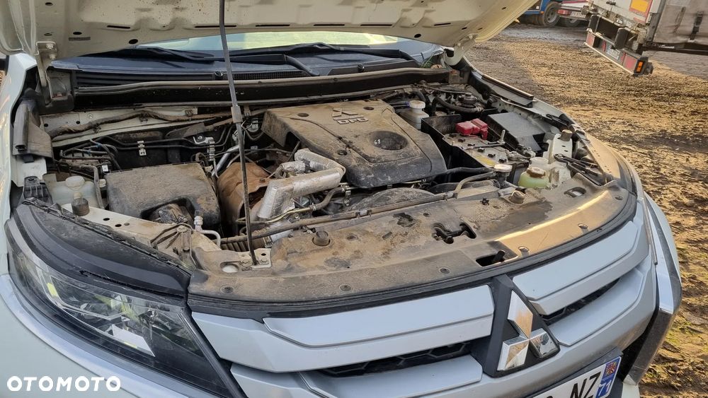 Mitsubishi L200 - 22