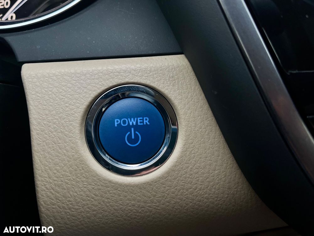Toyota Camry 2.5 Hybrid Exclusive - 21
