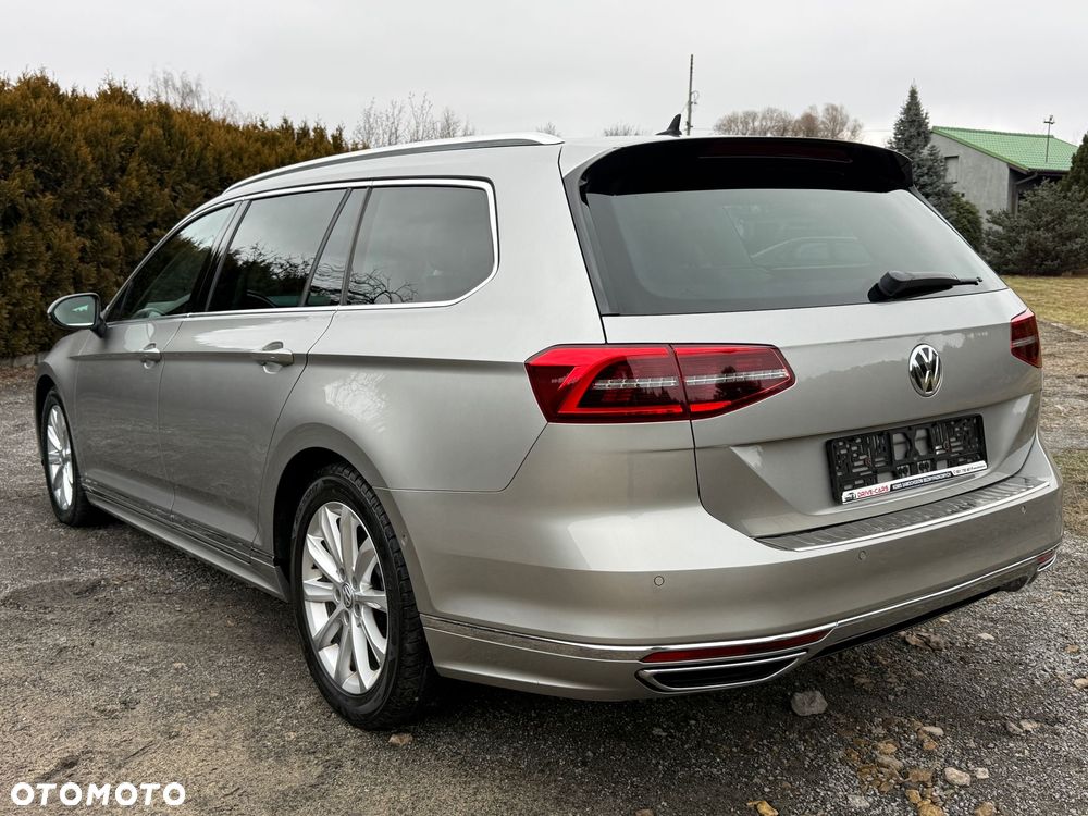 Volkswagen Passat 2.0 TDI SCR DSG Highline - 4