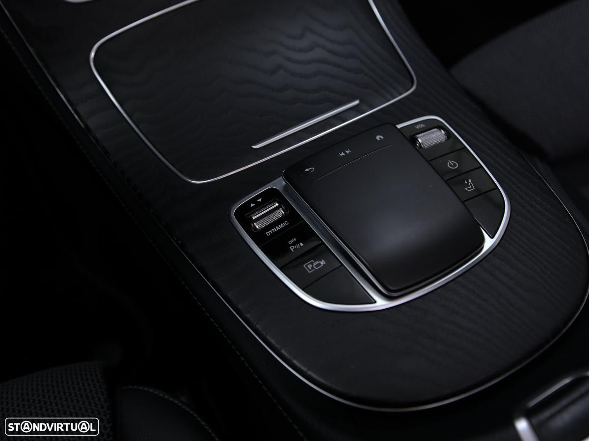 Mercedes-Benz E 300 de AMG Line 4Matic - 25