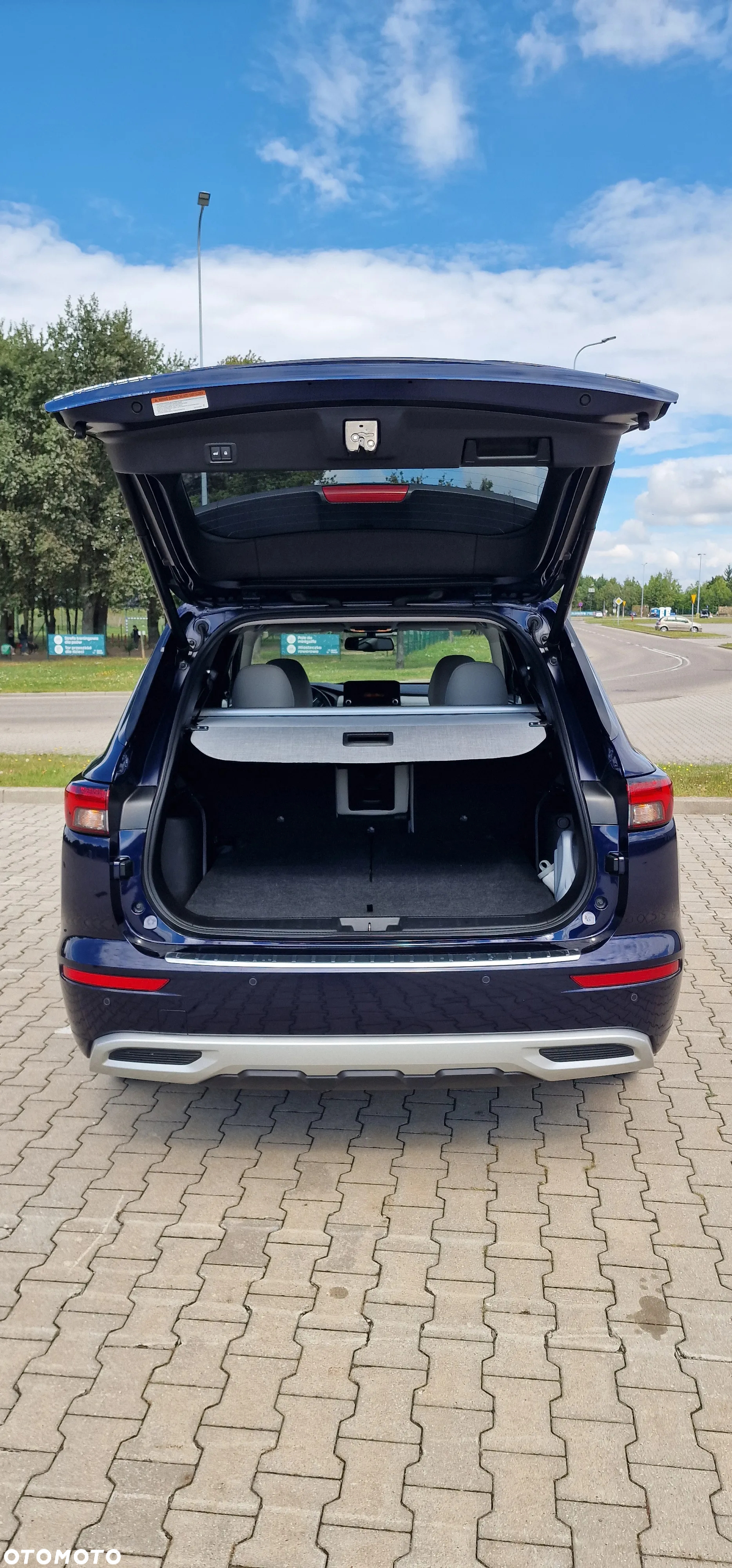 Mitsubishi Outlander - 9