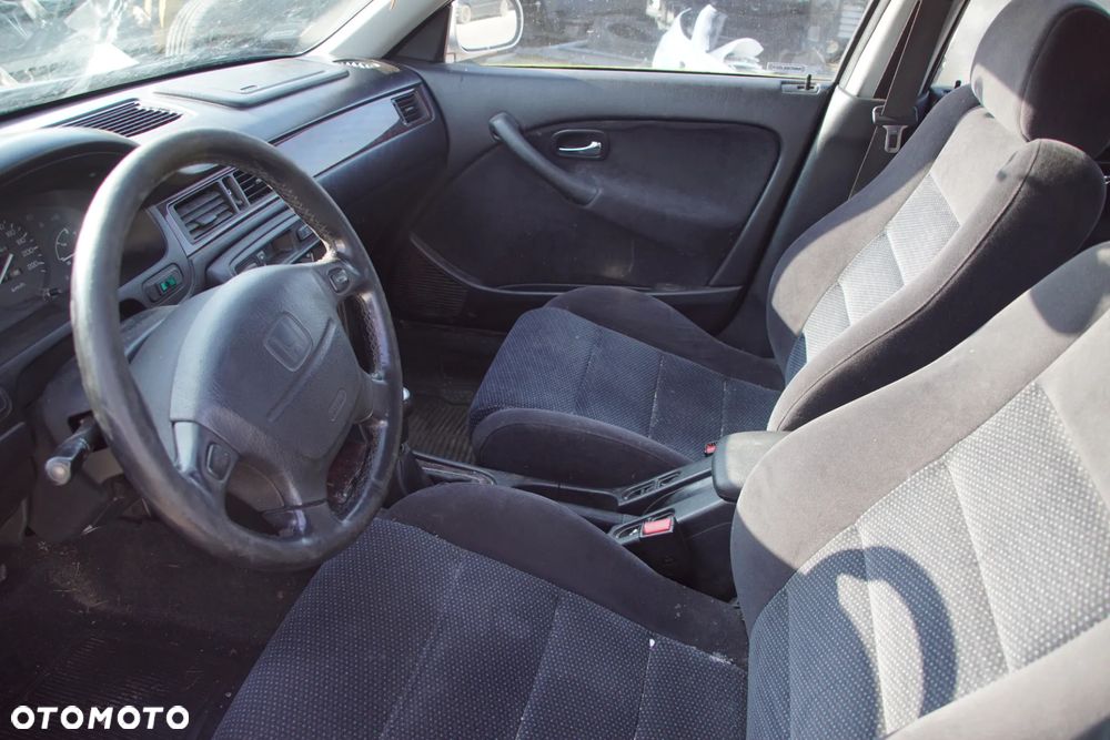 Auto na części - Honda Civic VI 1.4 16V 90 KM D14Z4 NH614M 1999R Silnik Skrzynia Drzwi Maska Klapa Zderzak Błotnik Lampa Szyba Lusterko Deska Kokpit Sterownik Moduł Czujnik Licznik Kierownica Panel - 10