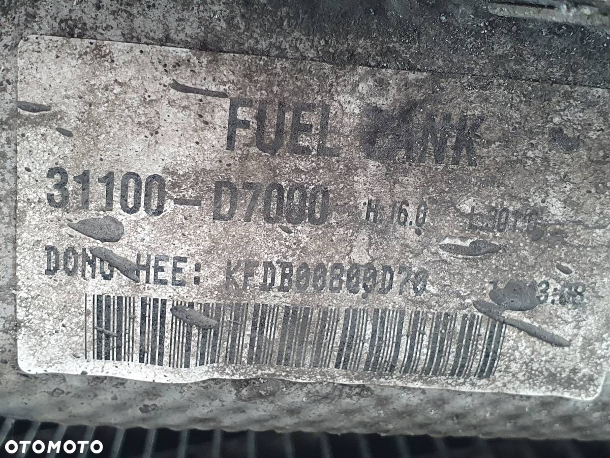ZBIORNIK PALIWA FILTR WĘGLOWY HYUNDAI TUCSON II III GDI 31100-D7000 - 7
