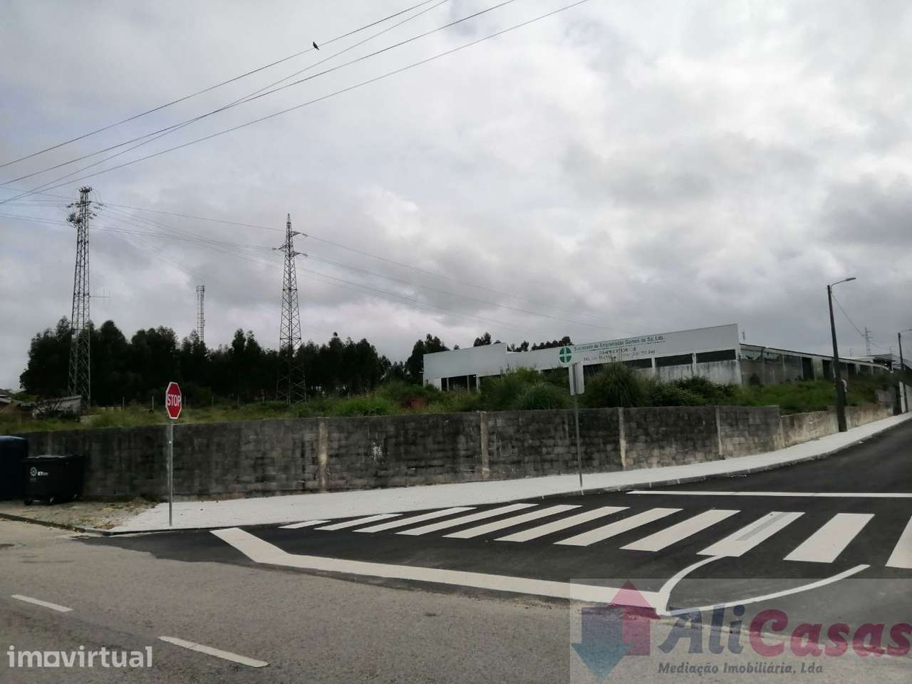 Fantastico Terreno C/2 frentes P/construção de Moradias - Grande imagem: 2/21