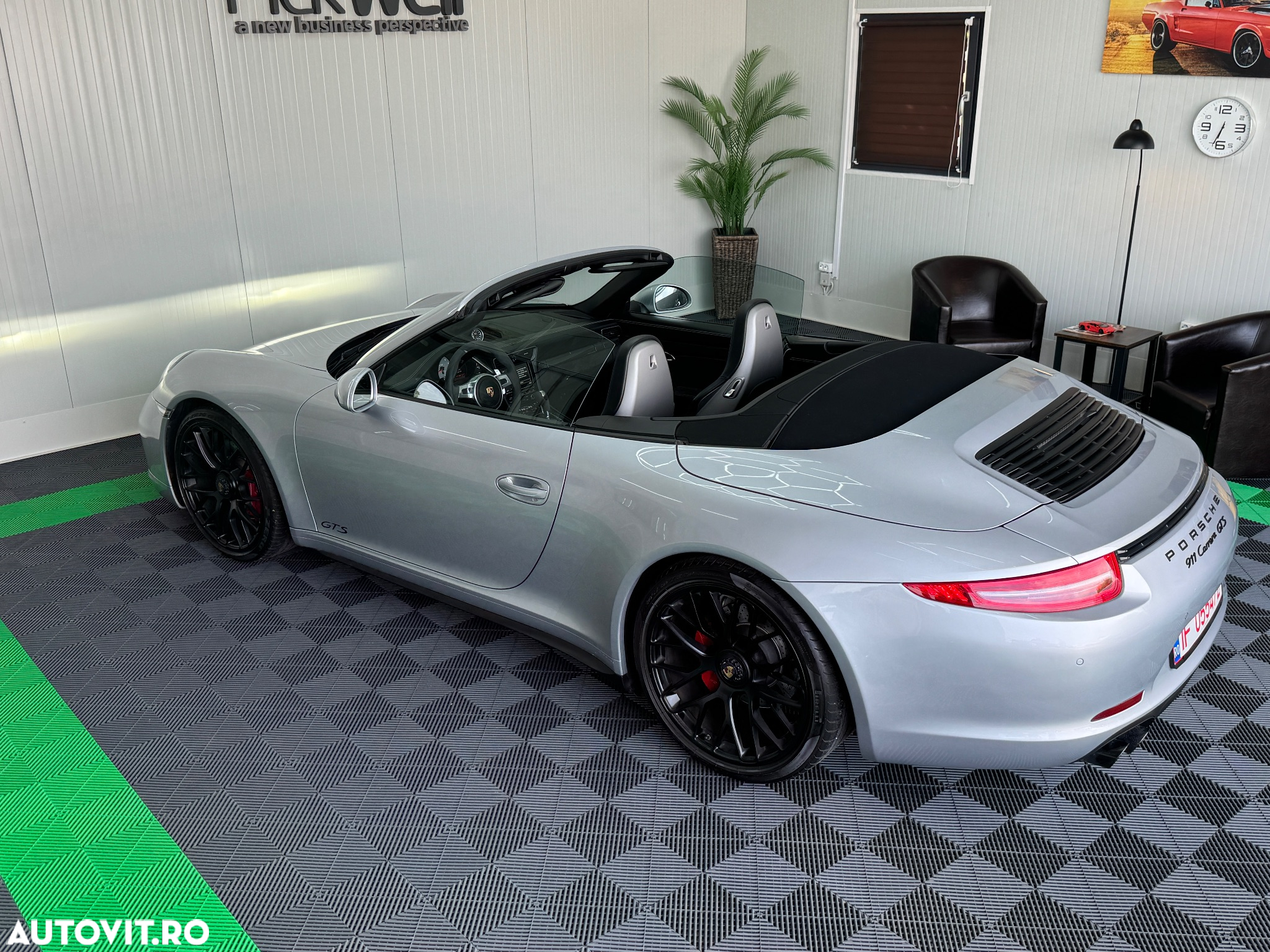 Porsche 911 Carrera GTS Cabriolet PDK - 9