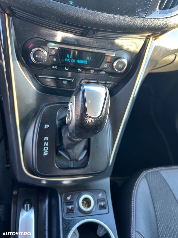Ford Kuga - 9