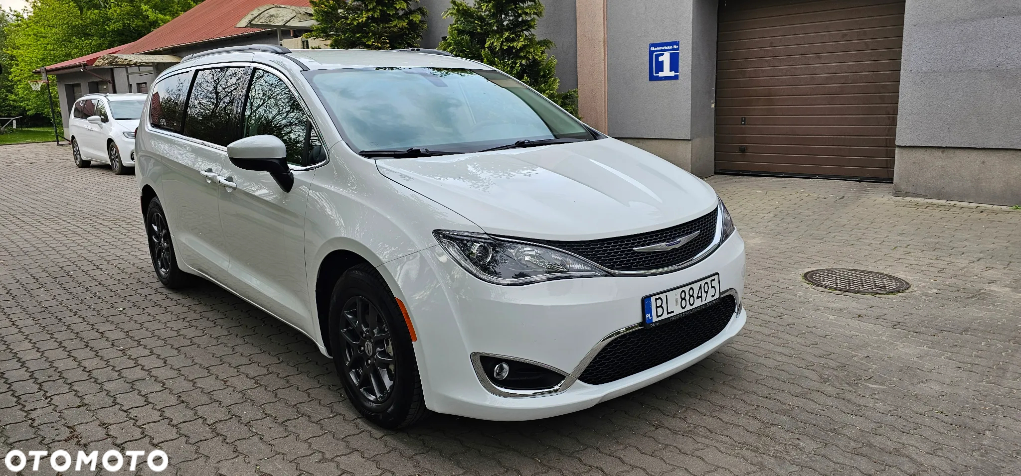Chrysler Pacifica - 34