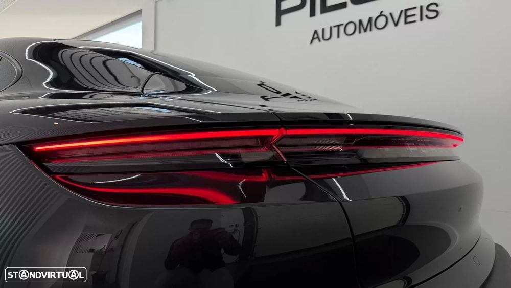 Porsche Taycan Standard - 15