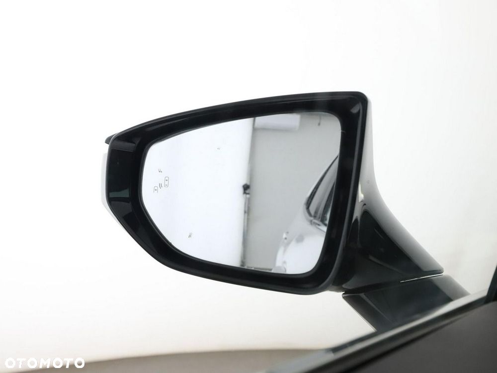 Lexus UX 250h - 34