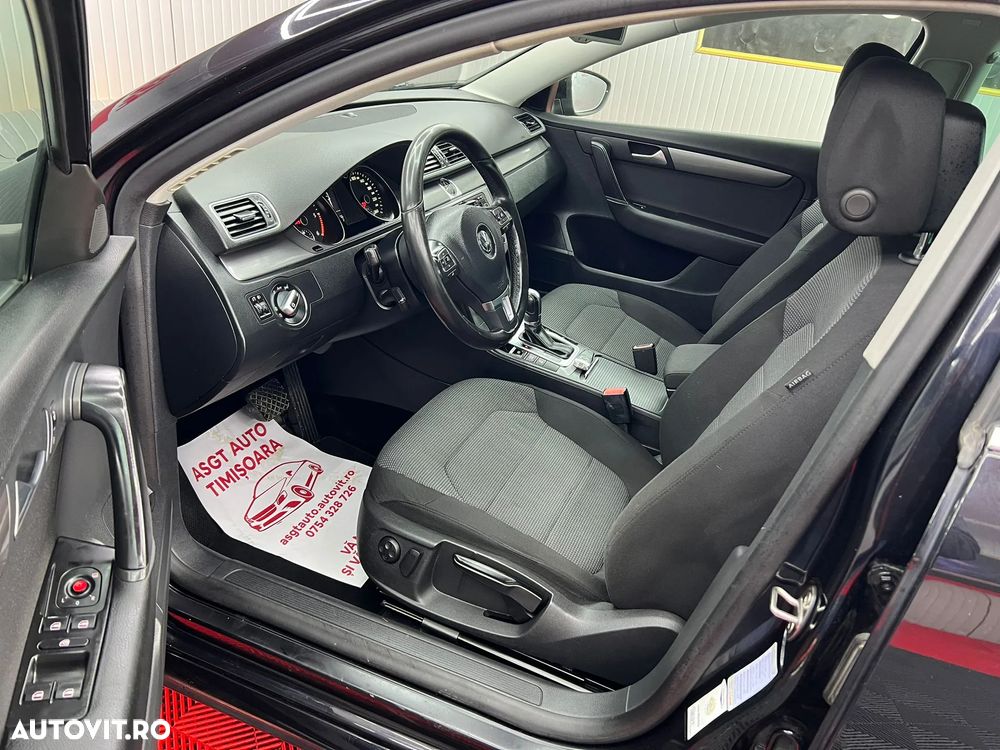 Volkswagen Passat - 12