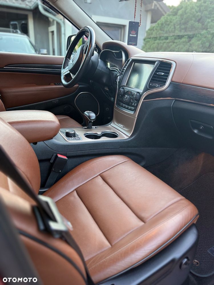 Jeep Grand Cherokee 5.7 V8 Overland Summit - 10