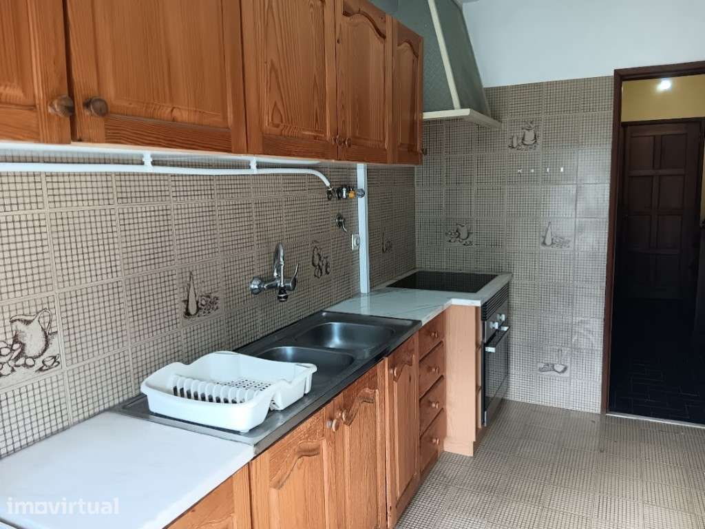 Apartamento junto ao metro - Falagueira - Venda Nova - Grande imagem: 3/12