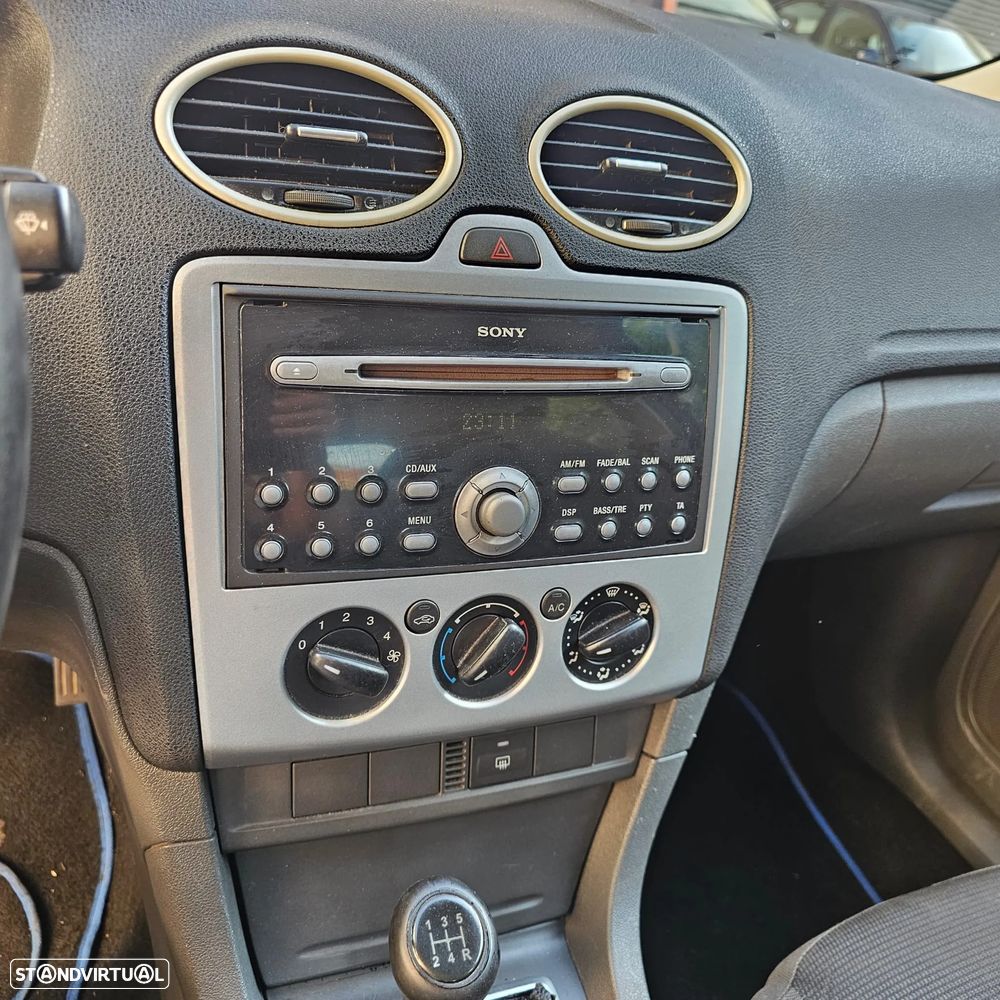 Ford Focus 1.6 TDCi Connection - 13
