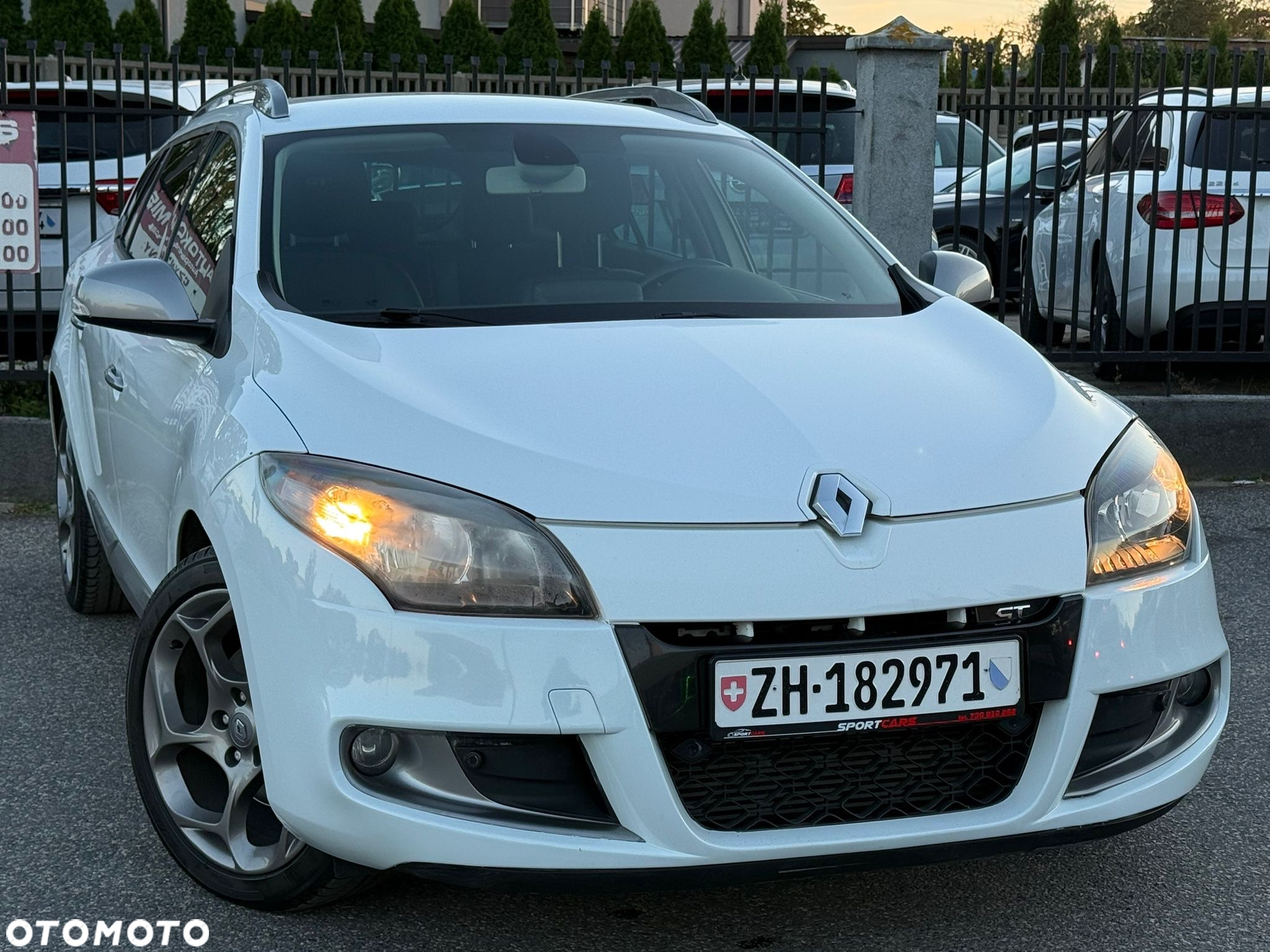 Renault Megane Grandtour TCe 180 GT - 2