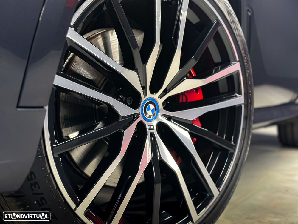 BMW X5 45 e xDrive Pack M - 12