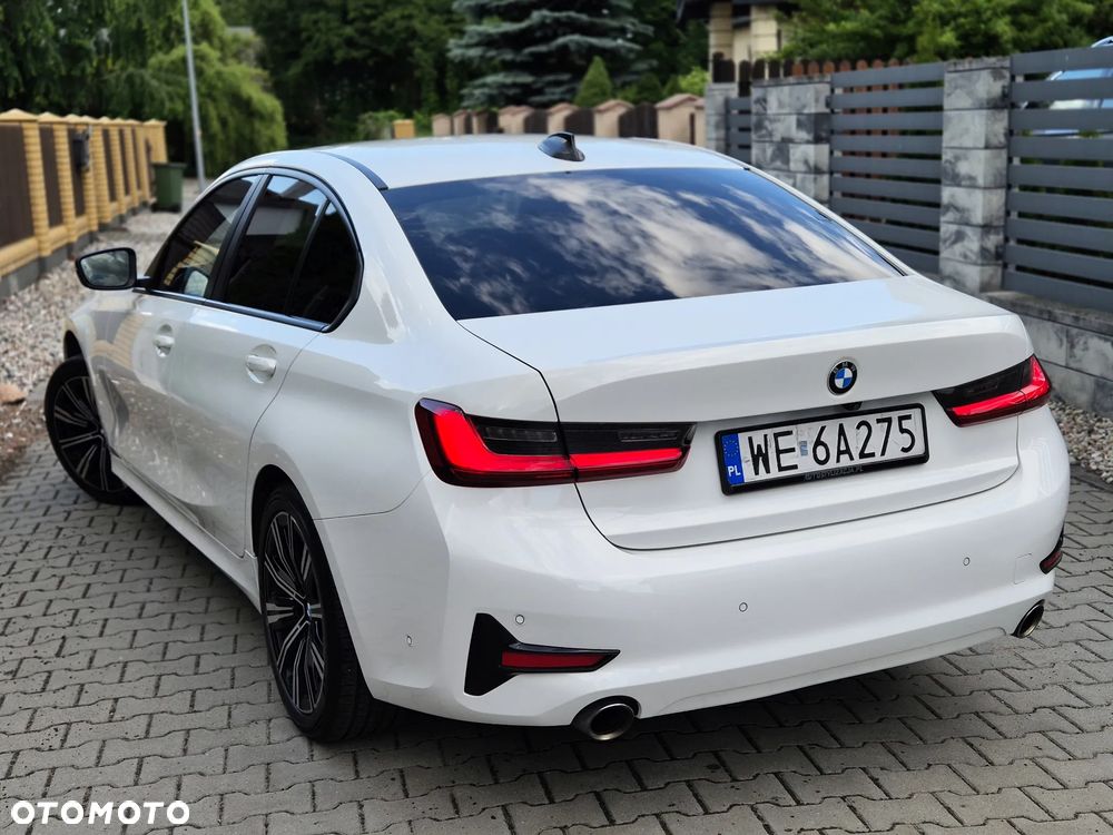 BMW Seria 3 318i Sport Line - 4