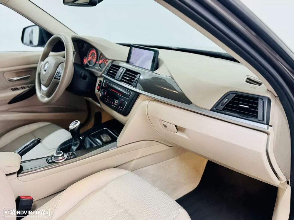 BMW 318 d Modern Line - 54