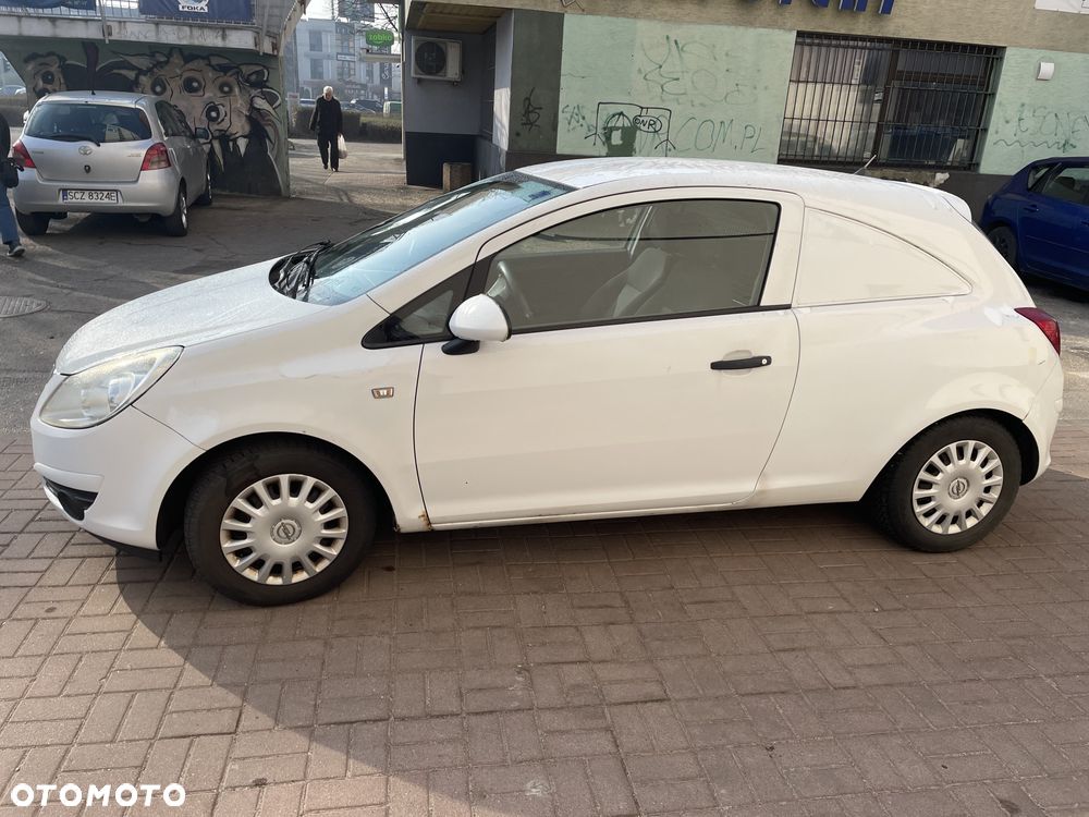 Opel Corsa 1.2 16V Essentia - 10