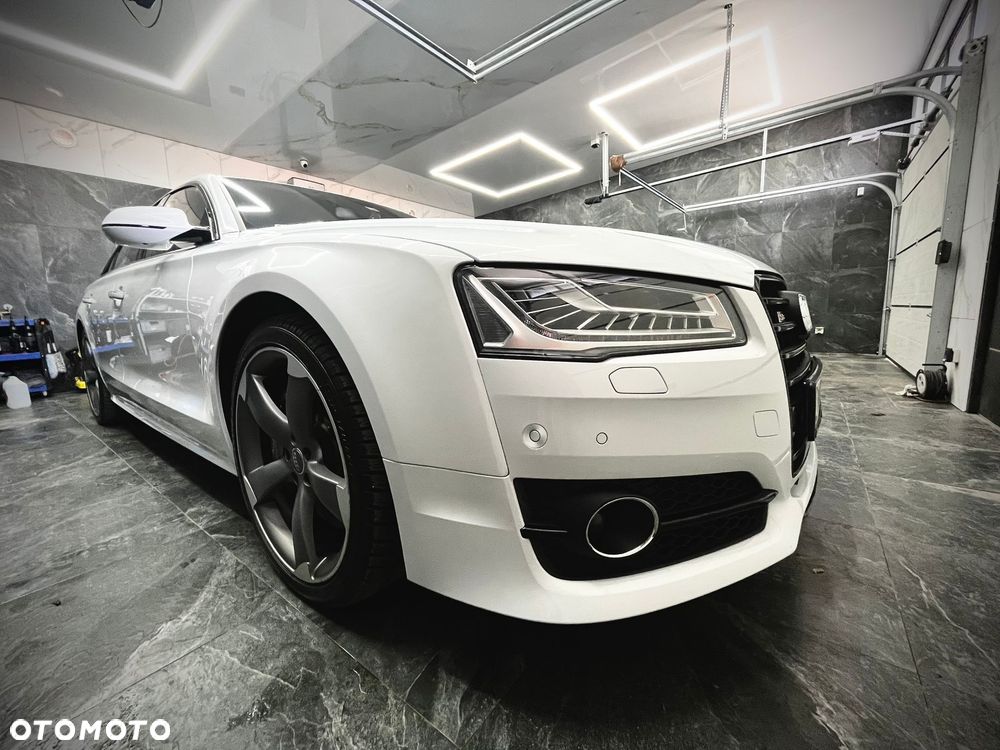 Audi A8 4.2 TDI DPF (clean diesel) quattro tiptronic - 9