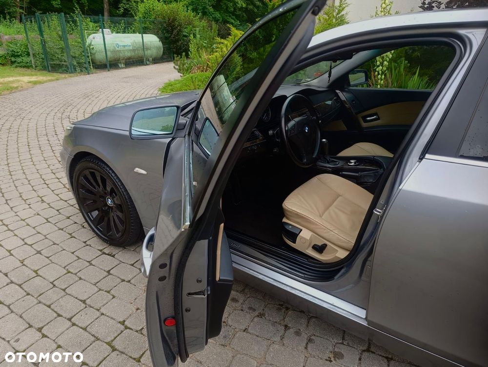 BMW Seria 5 ver-545i - 9