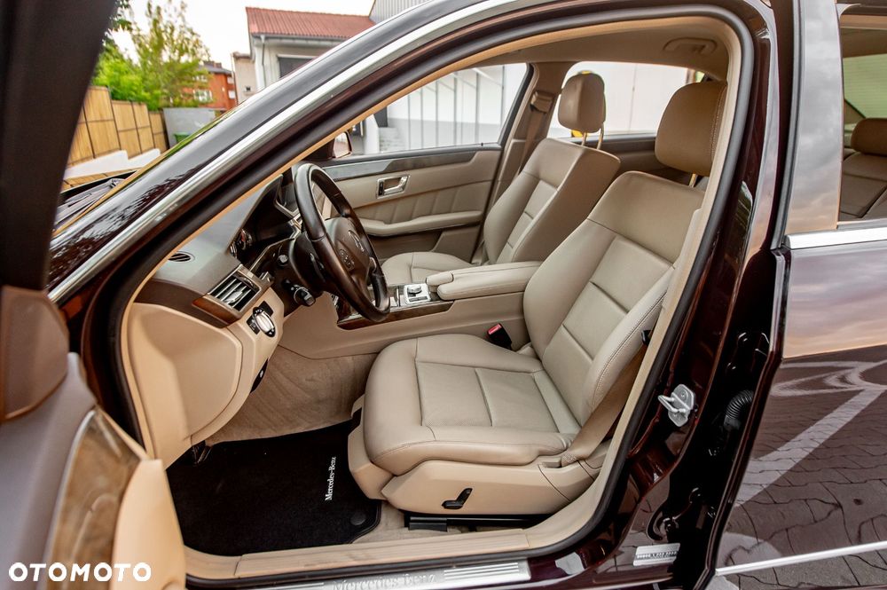 Mercedes-Benz Klasa E 350 CDI BlueEff Elegance - 22