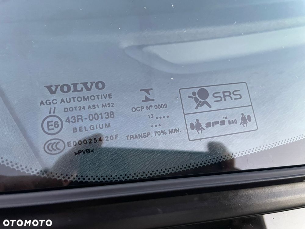 Volvo V40 D2 R Design - 28