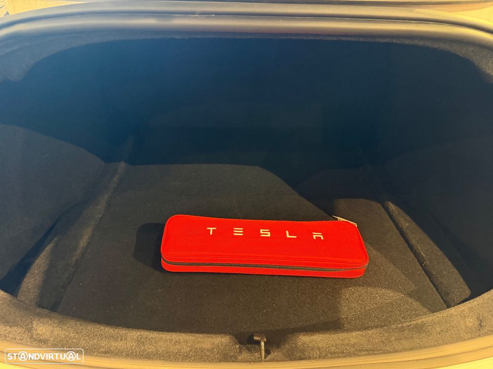Tesla Model 3 Tração Traseira Premium - 36