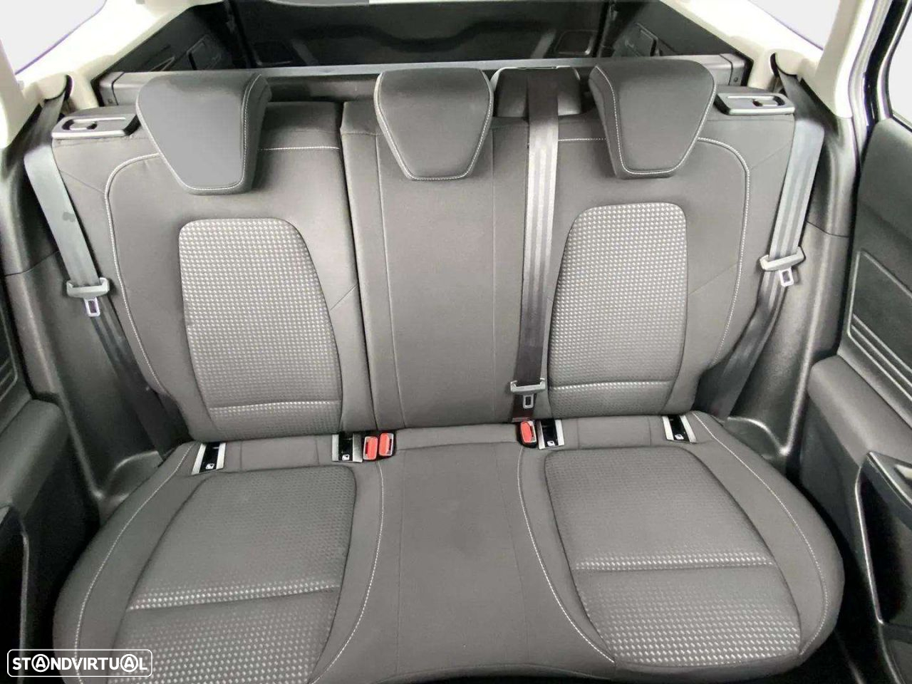 Ford Focus SW - 11