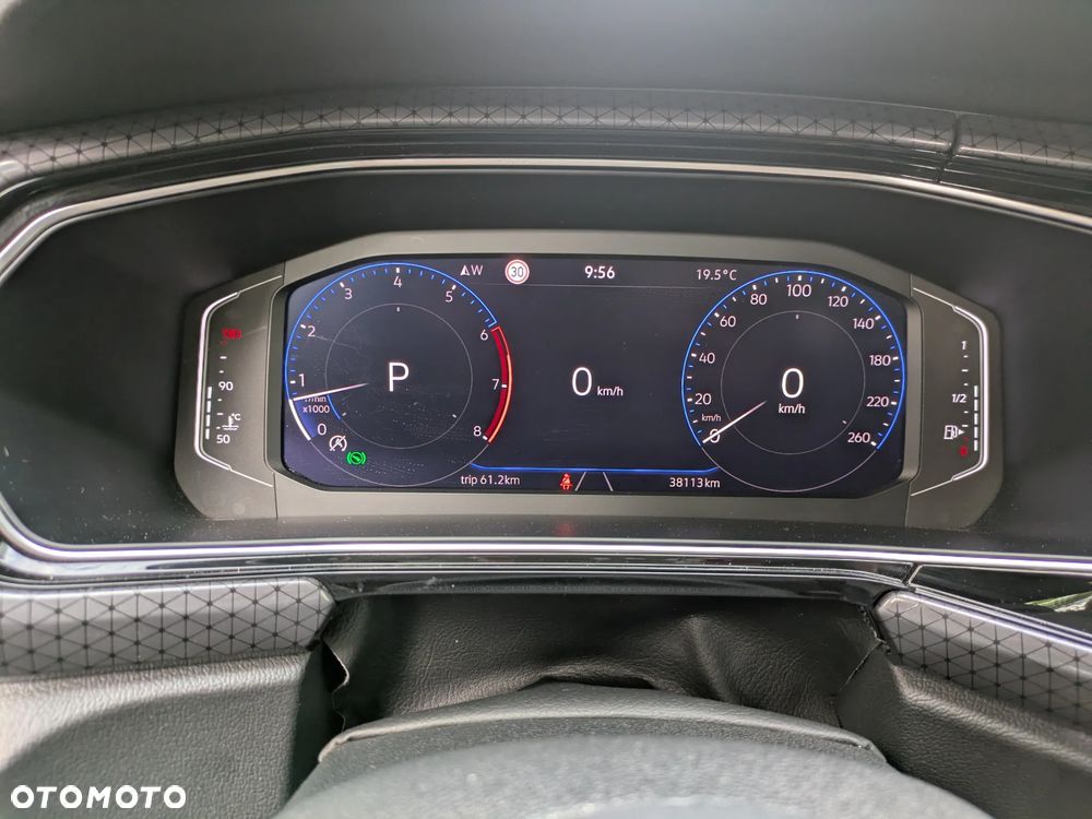 Volkswagen T-Cross - 17