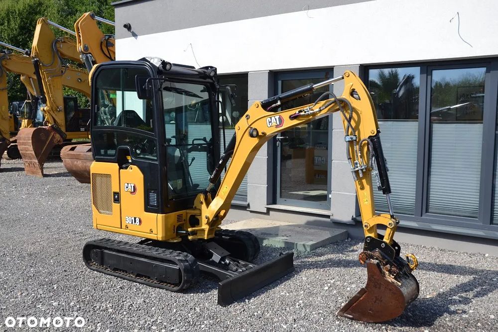 Caterpillar 301.8 - 13